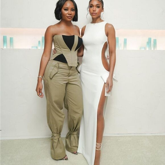 SCHUTZ    - Picture 15 of 16